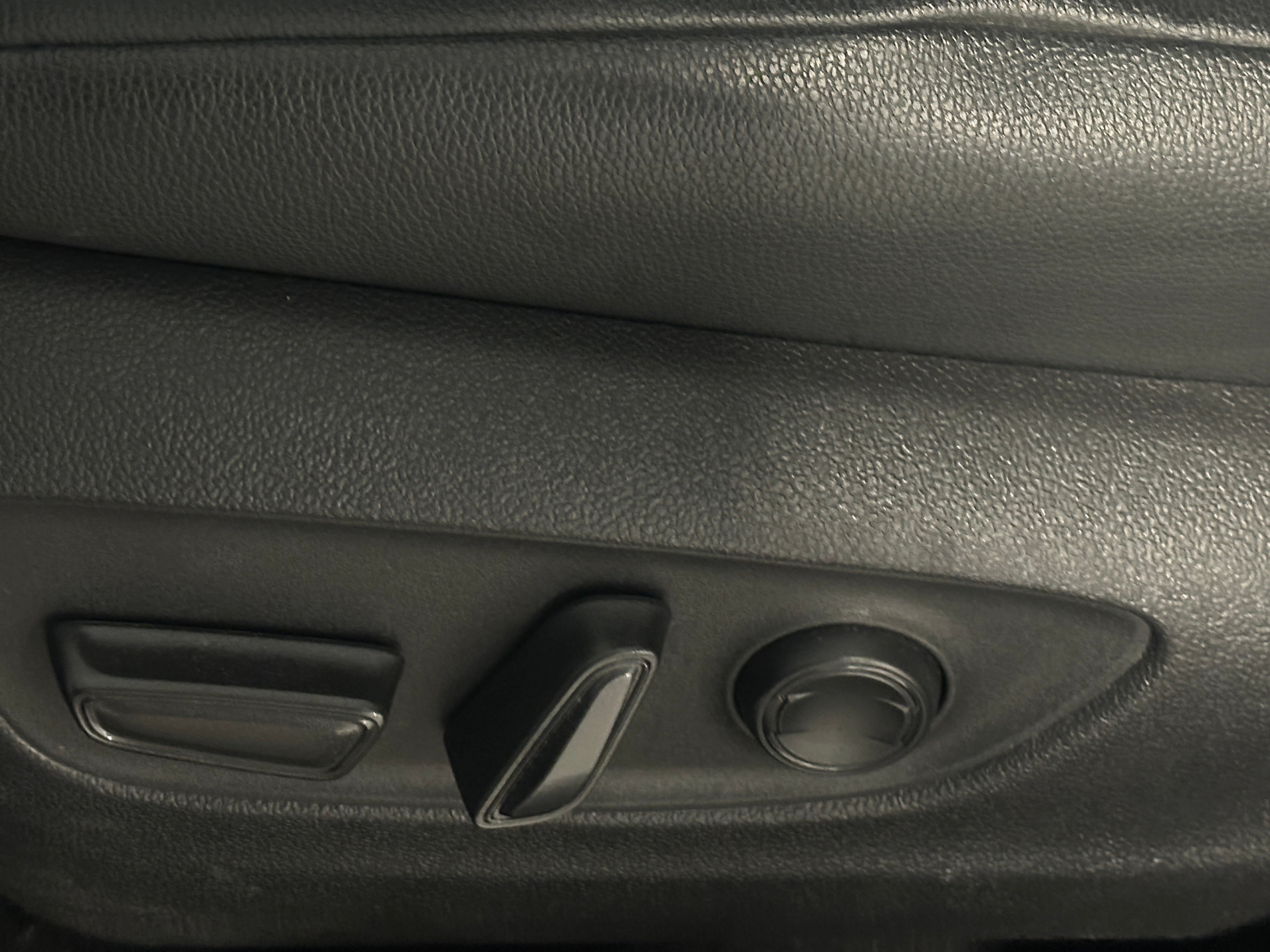 toyota grand highlander 2025 5TDAAAB5XSS092203 image toyota grand highlander 2025 5TDAAAB5XSS092203 image